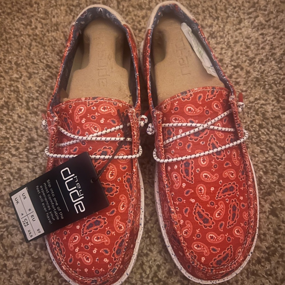 Wendy Bandana Americana Hey Dude Red Paisley Slip-Ons